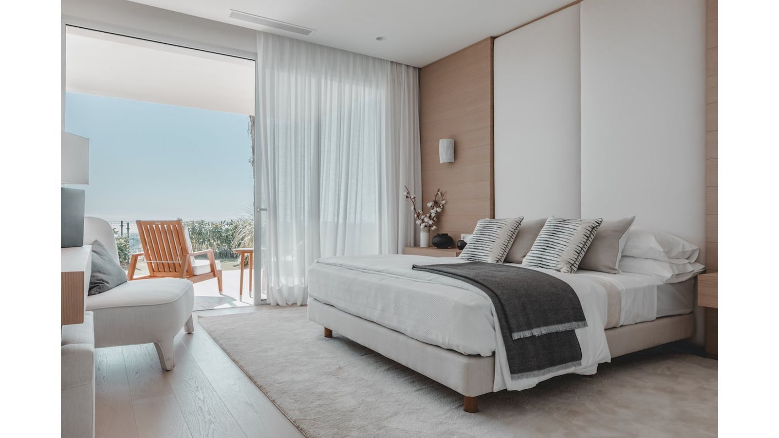 04 modern bedroom with balcony view